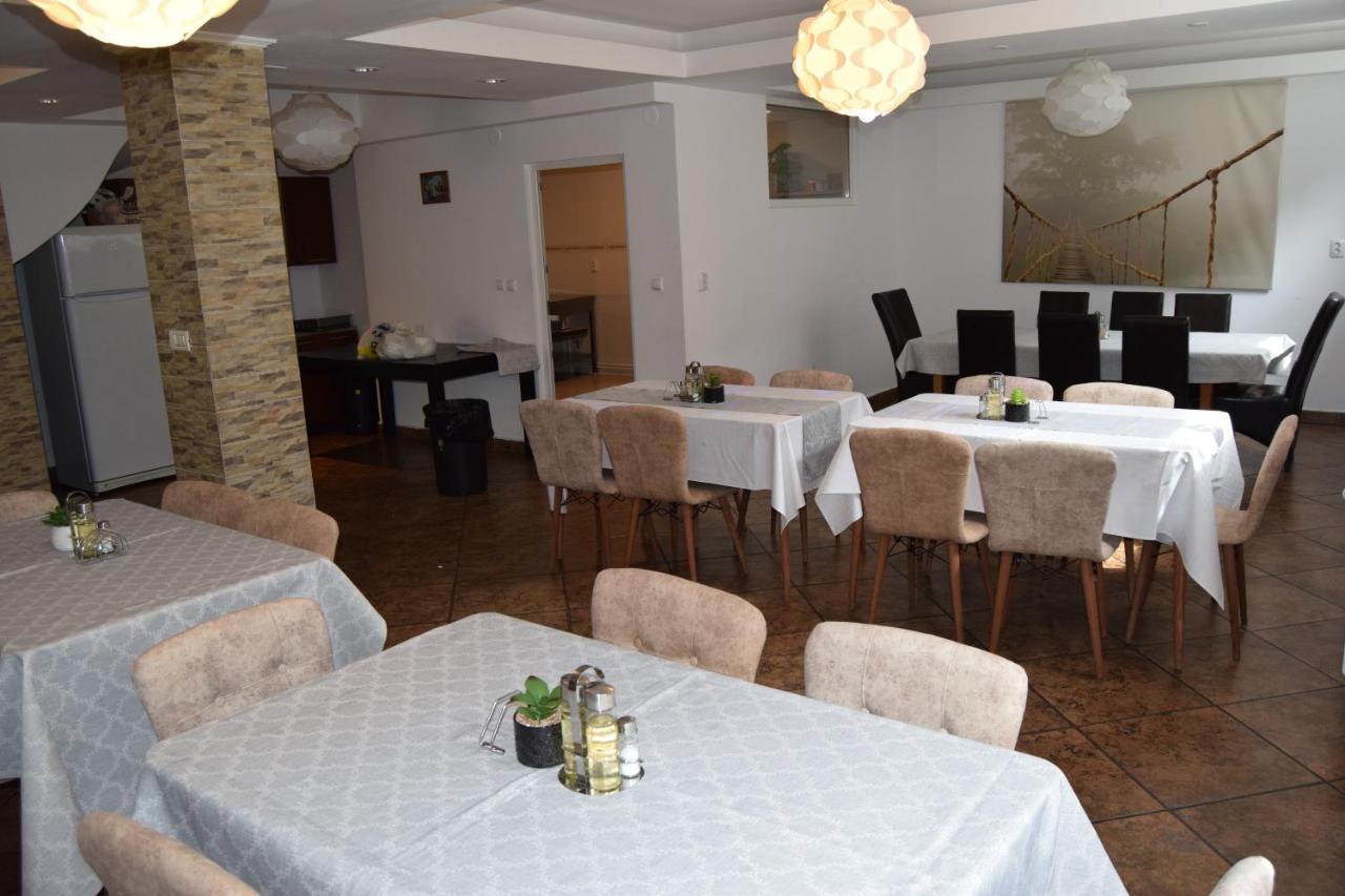 Pensiunea Clasic Buşteni Exteriér fotografie