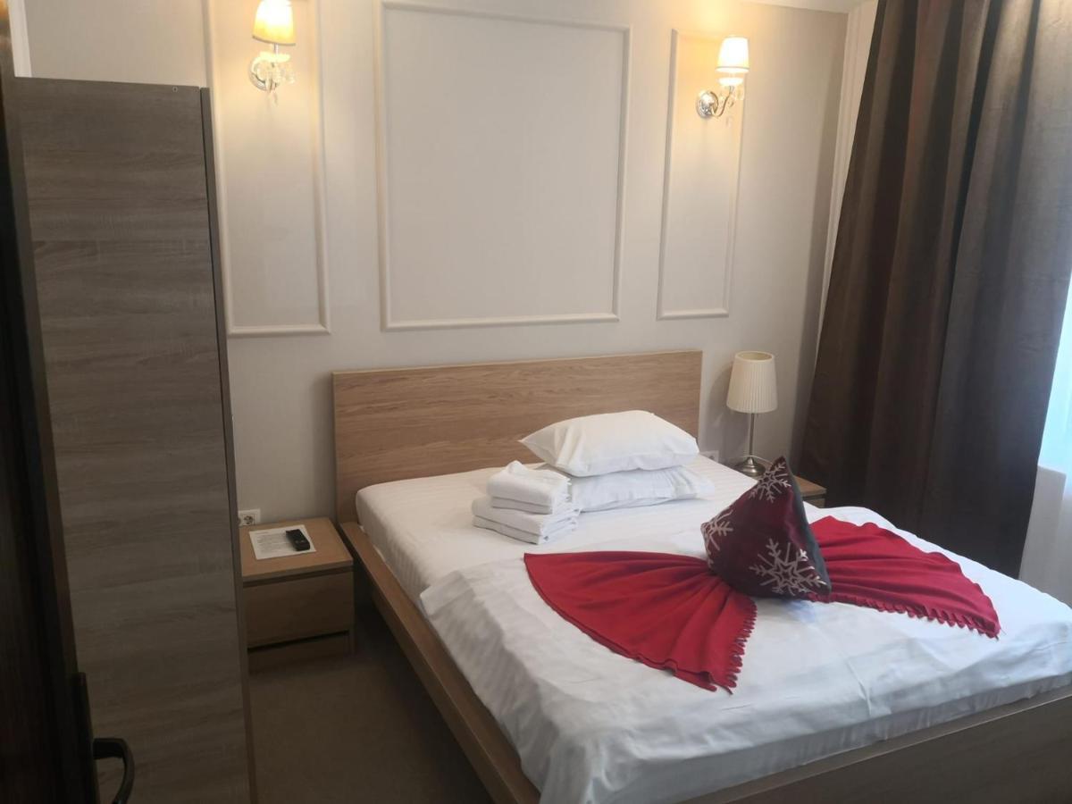 Pensiunea Clasic Buşteni Exteriér fotografie